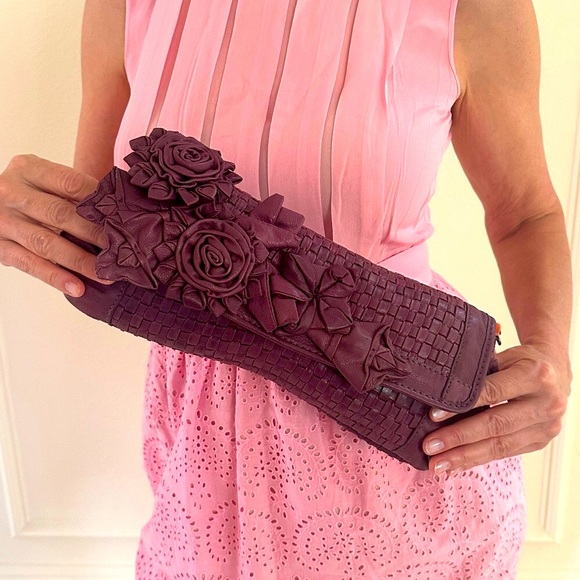 Lockheart Handbags - Lockheart Purple Clutch with Floral Design, woven leather